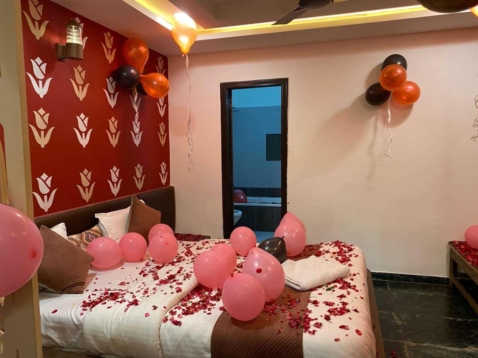 אחמדאבאד Hotel O Bridge מראה חיצוני תמונה